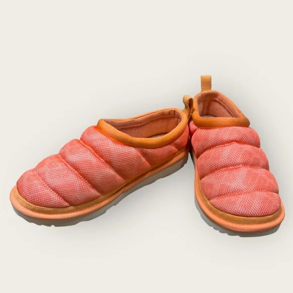 NEW! UGG Junior/Women’s slip on sandals. Neon Orange. Soft cushioned comfortable - Picture 7 of 12